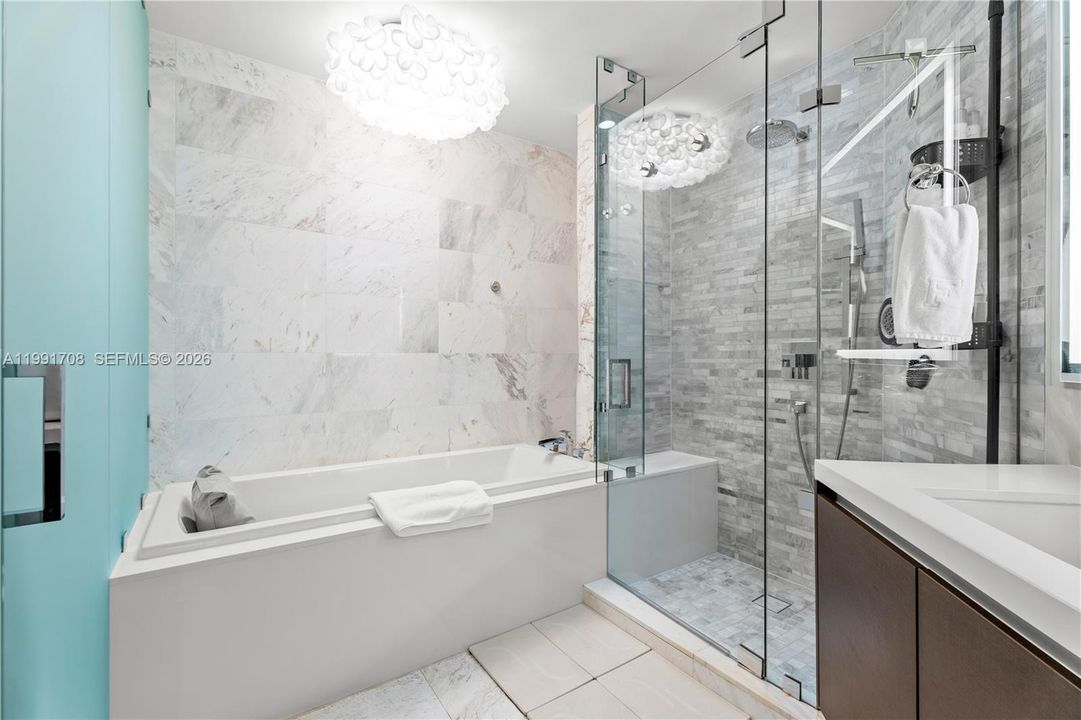 В аренду: $7,900 (2 спален, 3 ванн, 1547 Квадратных фут)