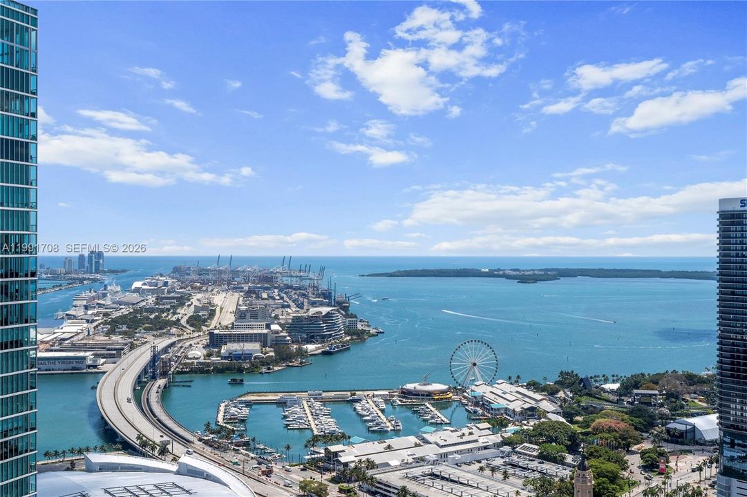 В аренду: $7,900 (2 спален, 3 ванн, 1547 Квадратных фут)