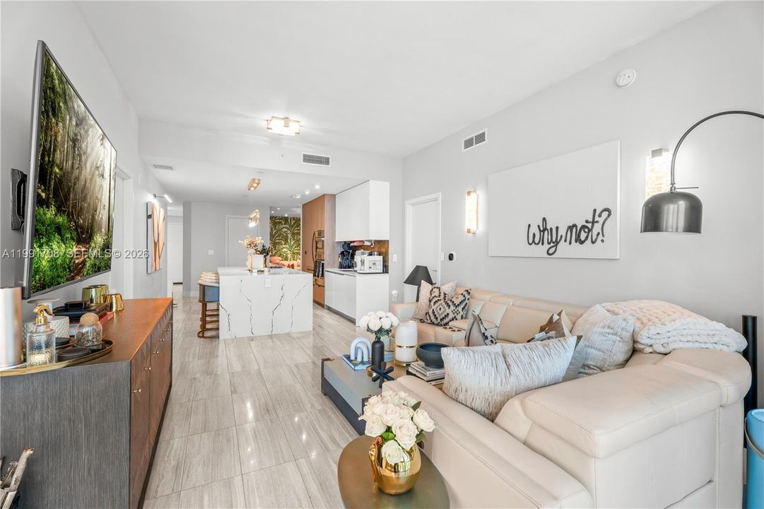 В аренду: $7,900 (2 спален, 3 ванн, 1547 Квадратных фут)