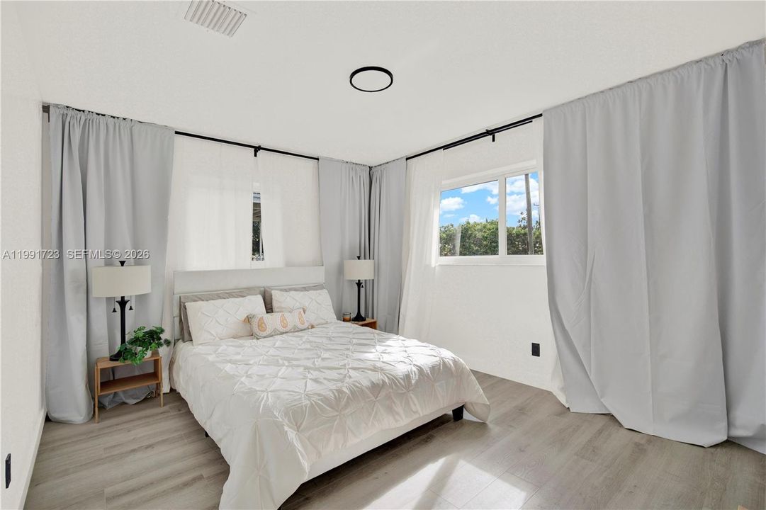 Недавно арендовано: $3,600 (3 спален, 3 ванн, 1646 Квадратных фут)