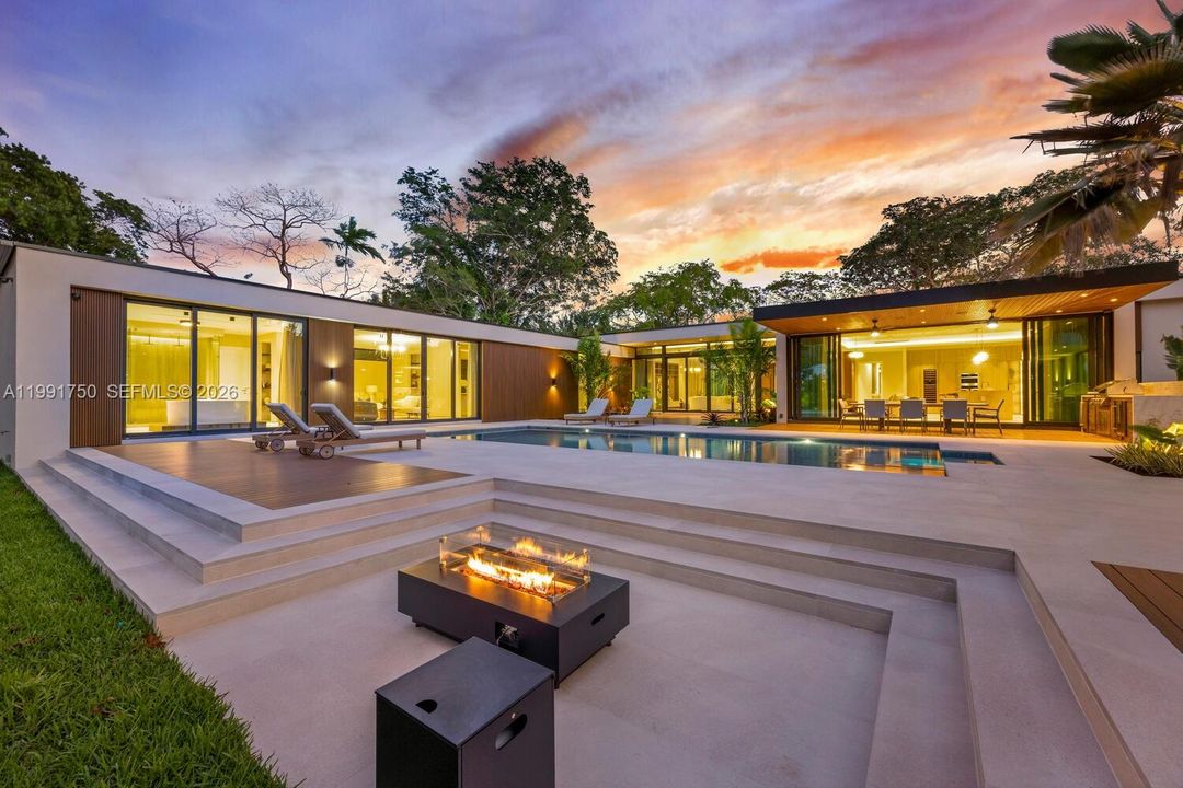 En Venta: $7,175,000 (7 camas, 7 baños, 6138 Pies cuadrados)