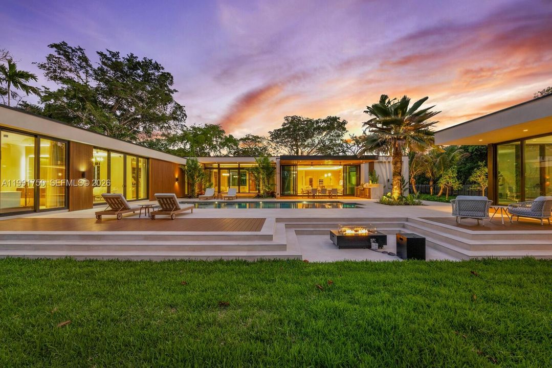 En Venta: $7,175,000 (7 camas, 7 baños, 6138 Pies cuadrados)