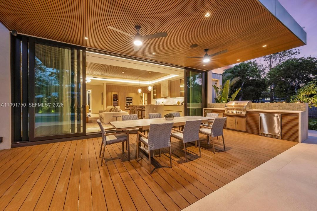En Venta: $7,175,000 (7 camas, 7 baños, 6138 Pies cuadrados)