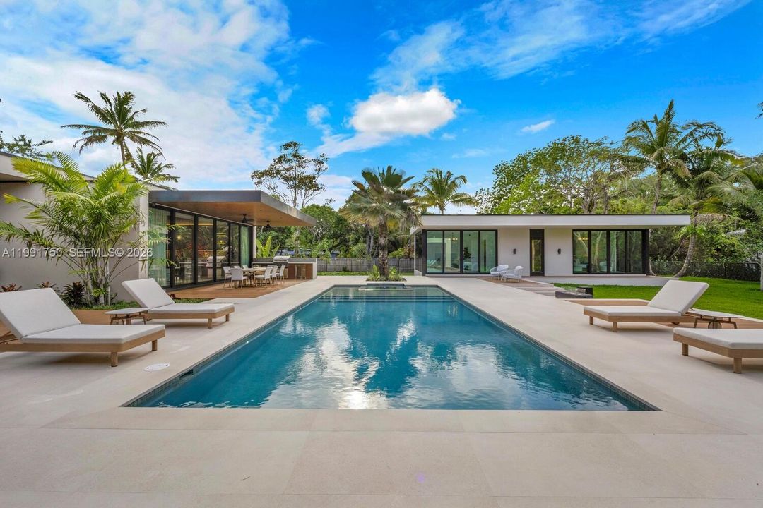En Venta: $7,175,000 (7 camas, 7 baños, 6138 Pies cuadrados)