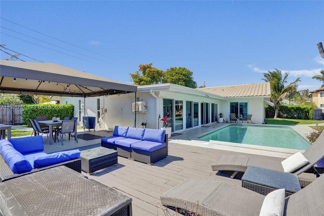 Large Yard for Entertaining