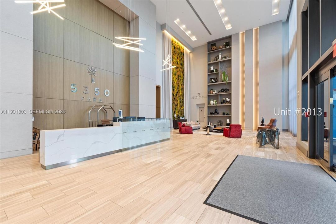 出租: $5,500 (2 贝兹, 2 浴室, 1379 平方英尺)