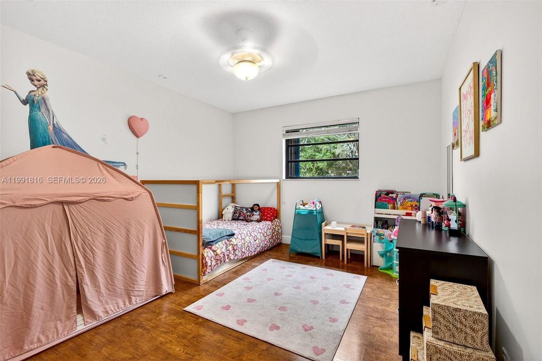 2nd Bedroom