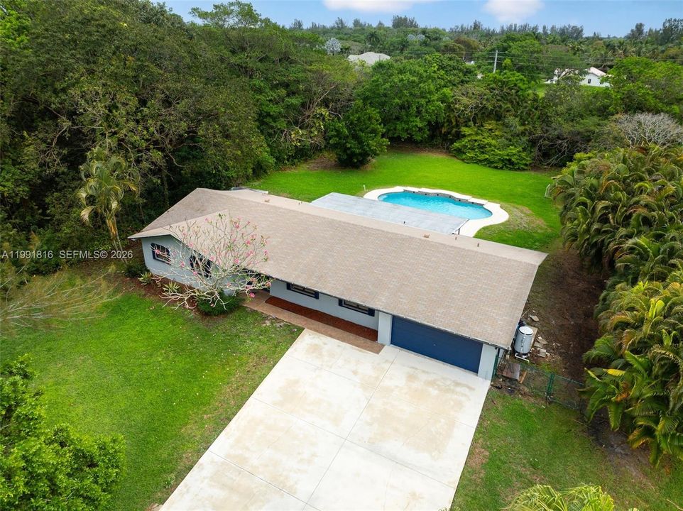 Activo con contrato: $1,070,000 (4 camas, 3 baños, 2168 Pies cuadrados)