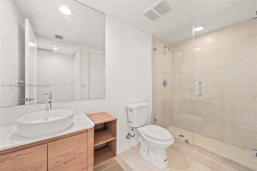 For Sale: $665,000 (2 beds, 2 baths, 1256 Square Feet)