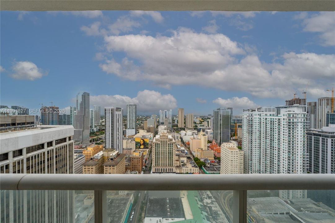 For Sale: $665,000 (2 beds, 2 baths, 1256 Square Feet)