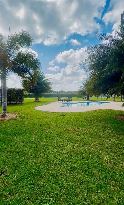 Recently Sold: $1,550,000 (4 beds, 4 baths, 4870 Square Feet)
