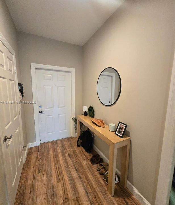 Active With Contract: $3,350 (2 beds, 2 baths, 1564 Square Feet)