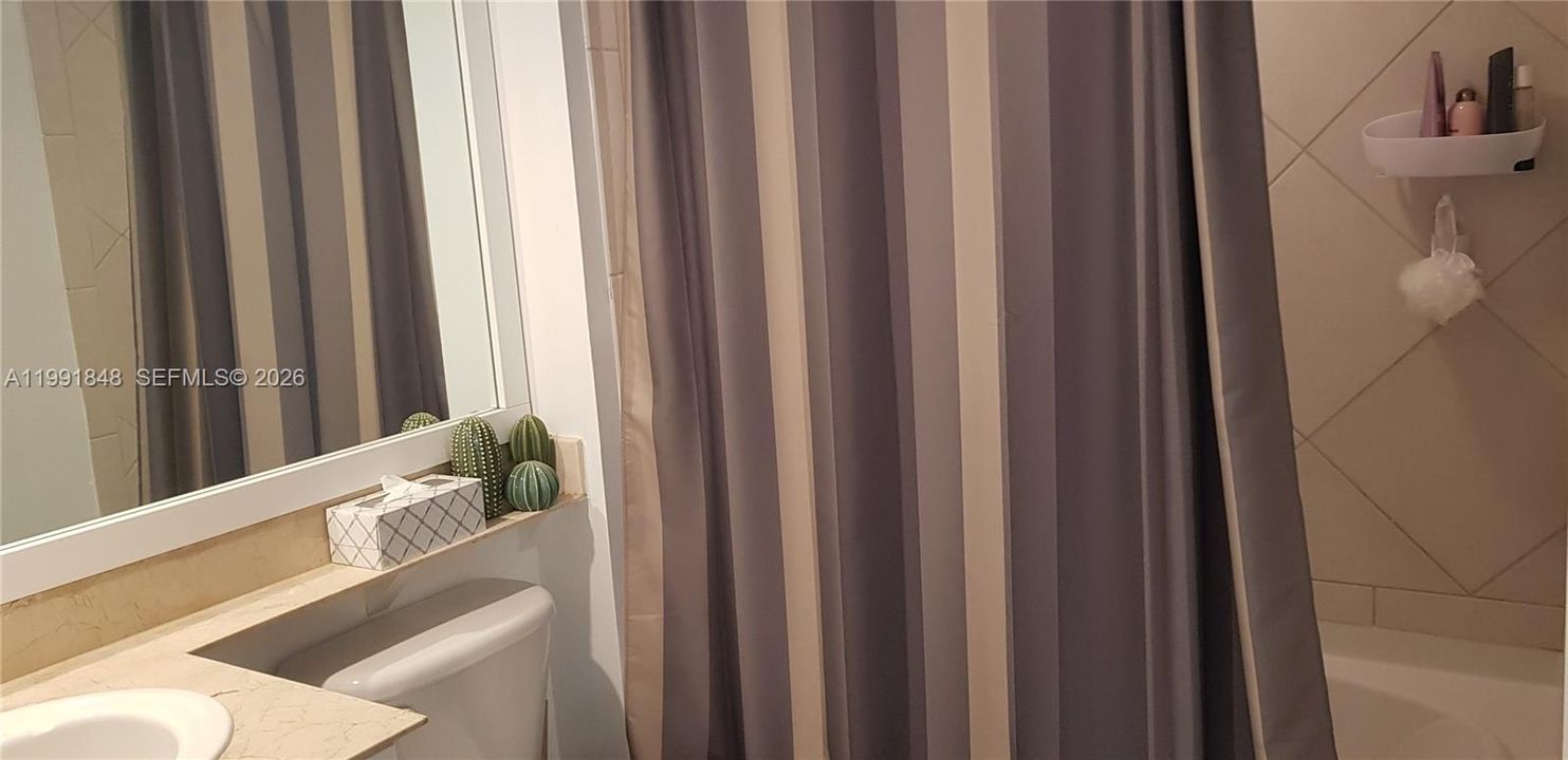 En Venta: $390,000 (0 camas, 1 baños, 507 Pies cuadrados)