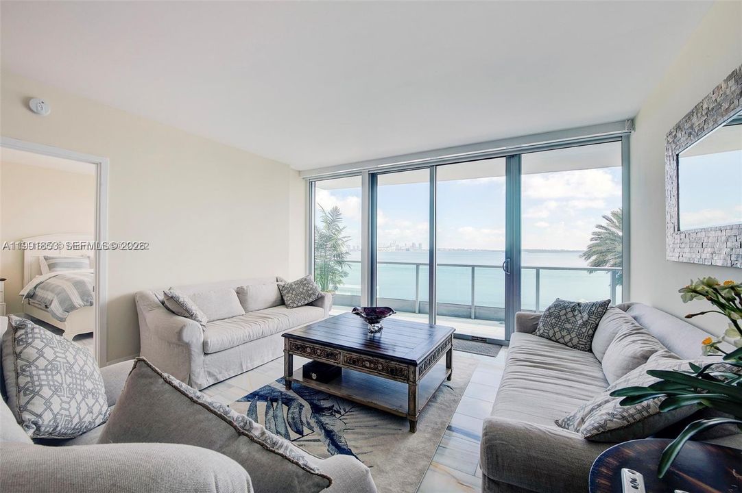 For Sale: $1,649,000 (2 beds, 3 baths, 1730 Square Feet)