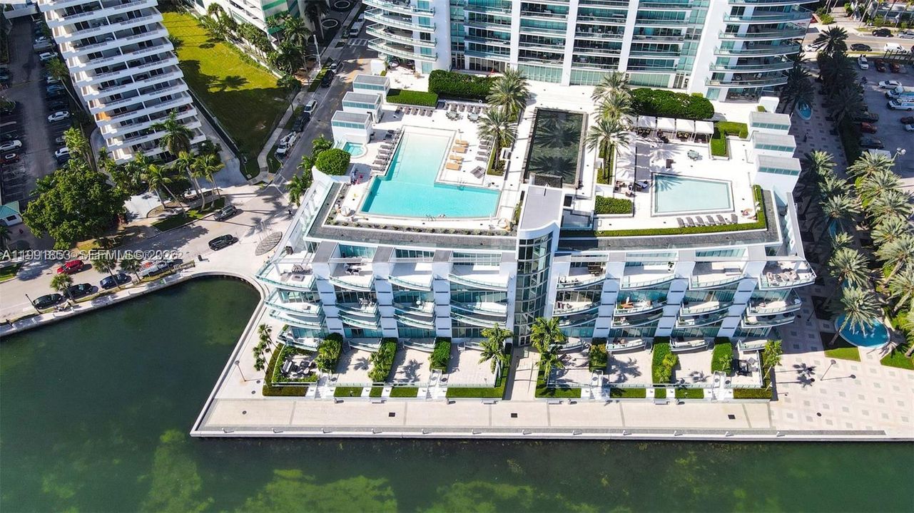 For Sale: $1,649,000 (2 beds, 3 baths, 1730 Square Feet)