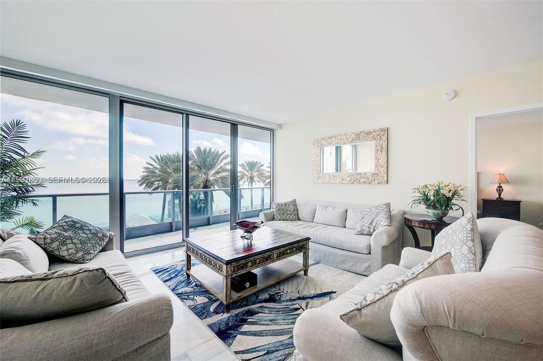 For Sale: $1,649,000 (2 beds, 3 baths, 1730 Square Feet)