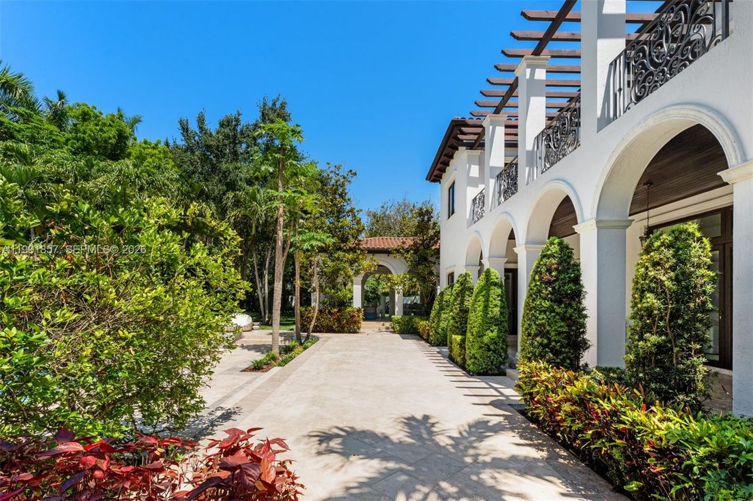 En Venta: $6,900,000 (9 camas, 9 baños, 8136 Pies cuadrados)
