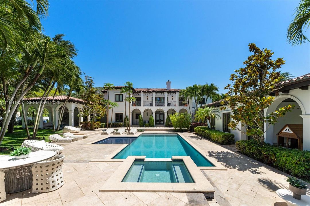 En Venta: $6,900,000 (9 camas, 9 baños, 8136 Pies cuadrados)