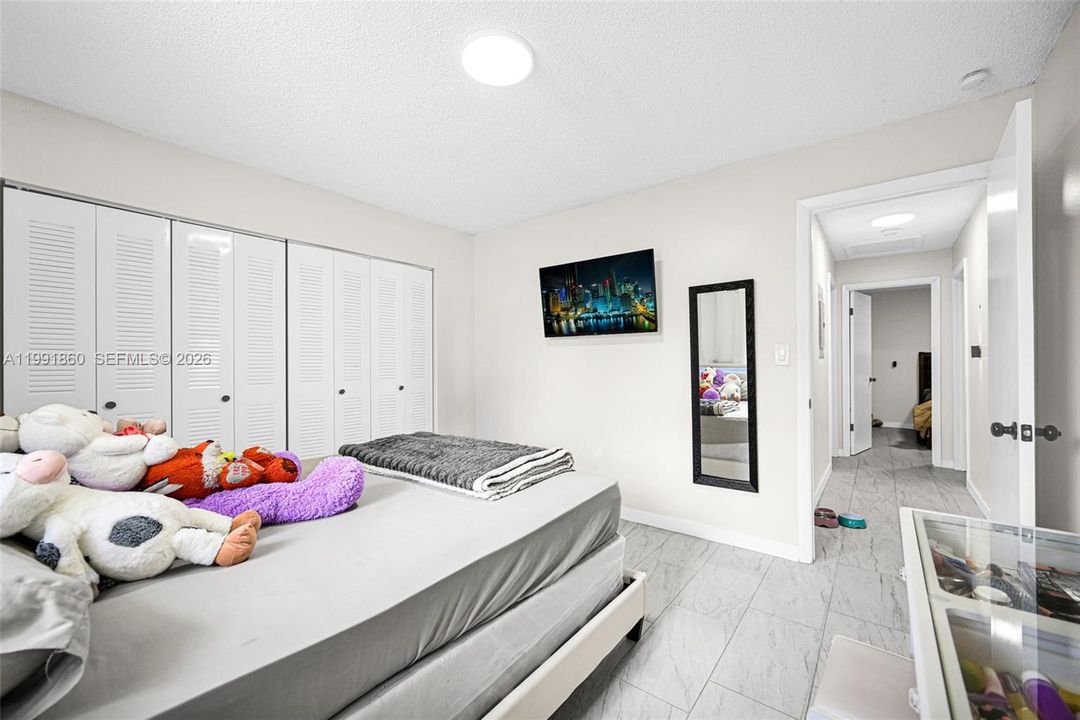 En Venta: $729,000 (0 camas, 0 baños, 1944 Pies cuadrados)