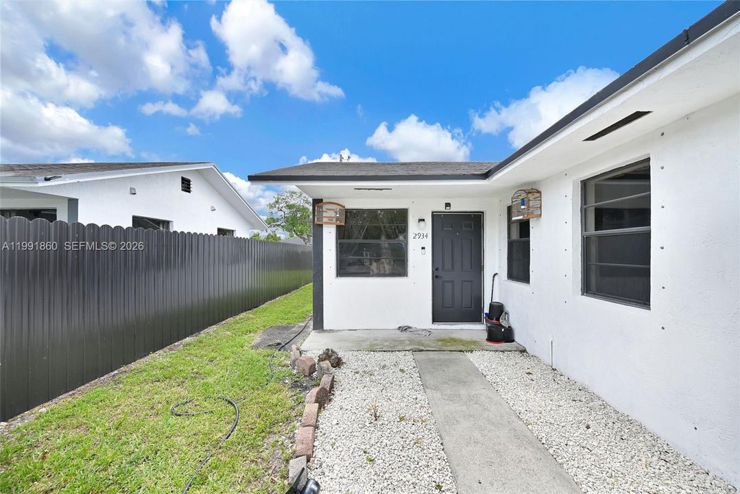 En Venta: $729,000 (0 camas, 0 baños, 1944 Pies cuadrados)