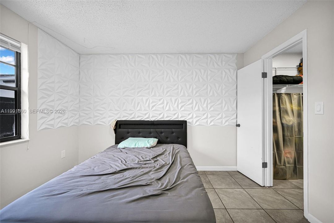 En Venta: $729,000 (0 camas, 0 baños, 1944 Pies cuadrados)