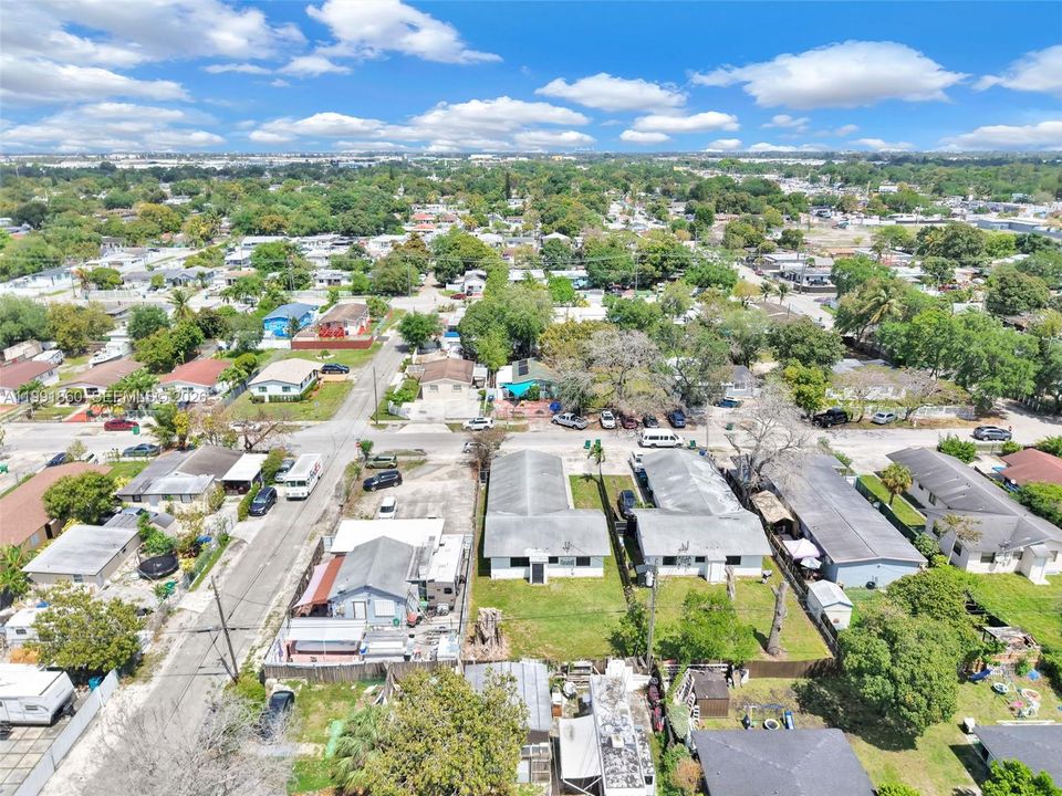 En Venta: $729,000 (0 camas, 0 baños, 1944 Pies cuadrados)