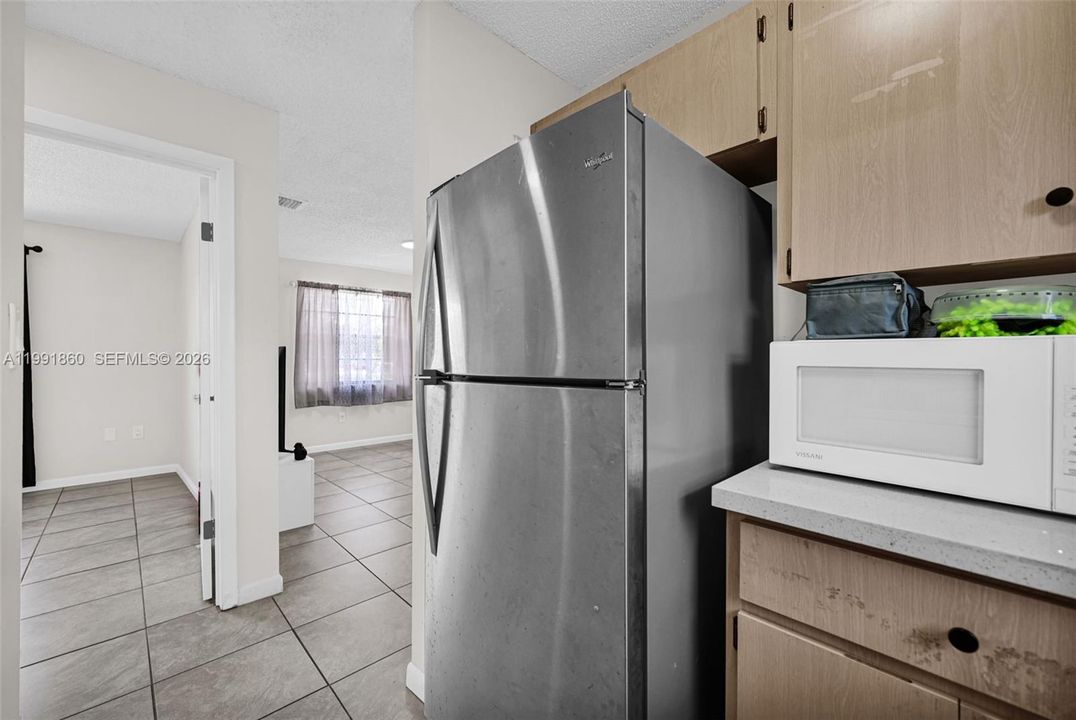 En Venta: $729,000 (0 camas, 0 baños, 1944 Pies cuadrados)