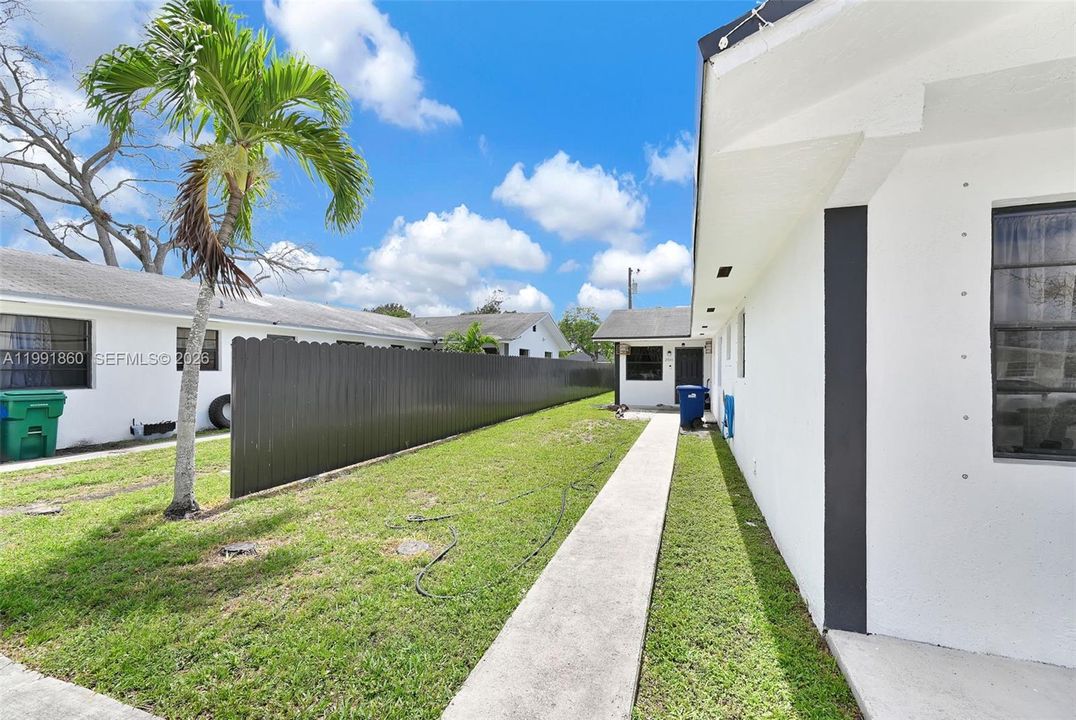 En Venta: $729,000 (0 camas, 0 baños, 1944 Pies cuadrados)