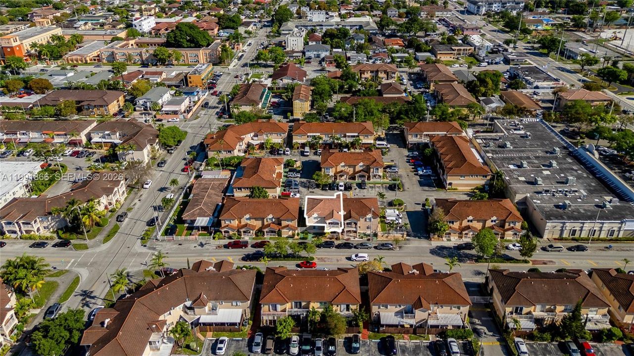 En Venta: $324,900 (3 camas, 2 baños, 1030 Pies cuadrados)