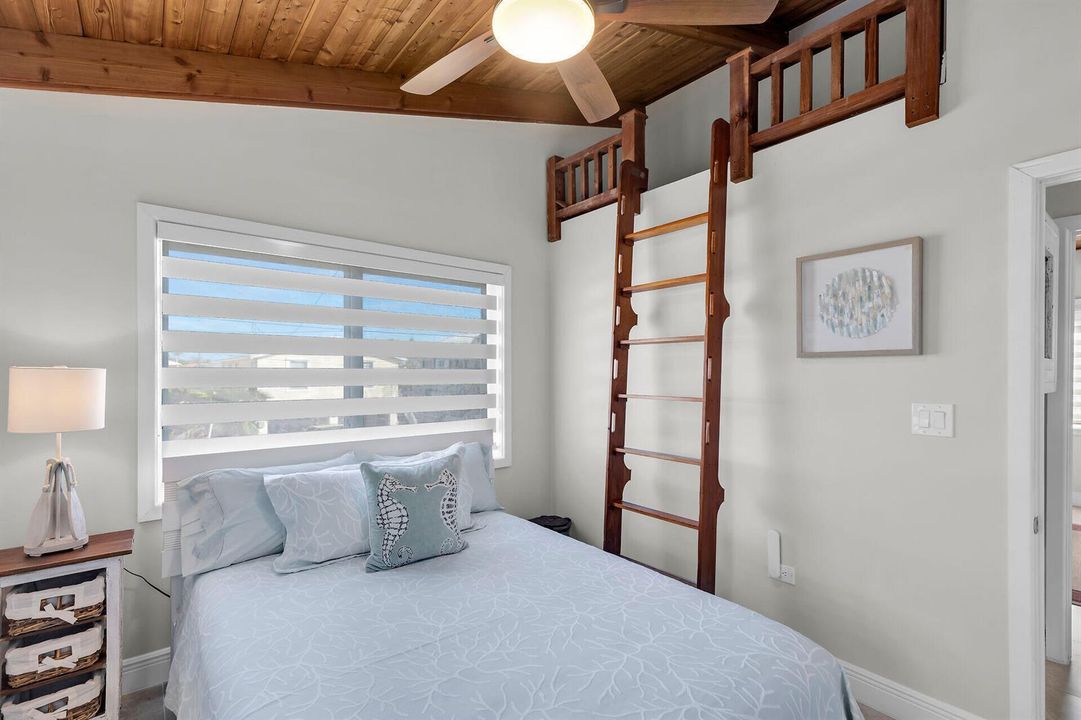 Guest bedroom + Loft