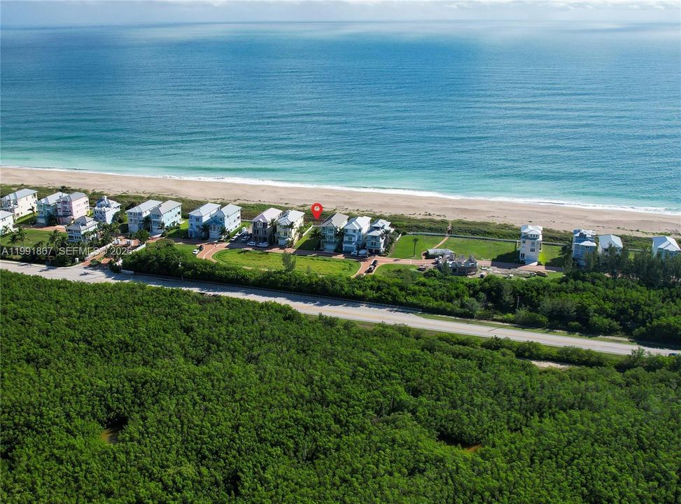 En Venta: $870,000 (0.12 acres)