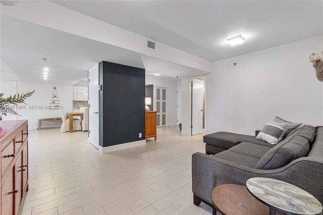 В аренду: $5,000 (3 спален, 2 ванн, 2150 Квадратных фут)