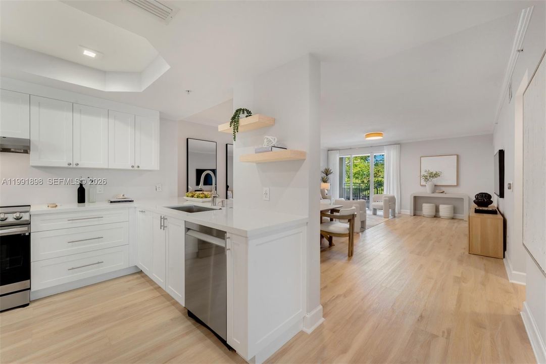 For Sale: $950,000 (4 beds, 2 baths, 1864 Square Feet)