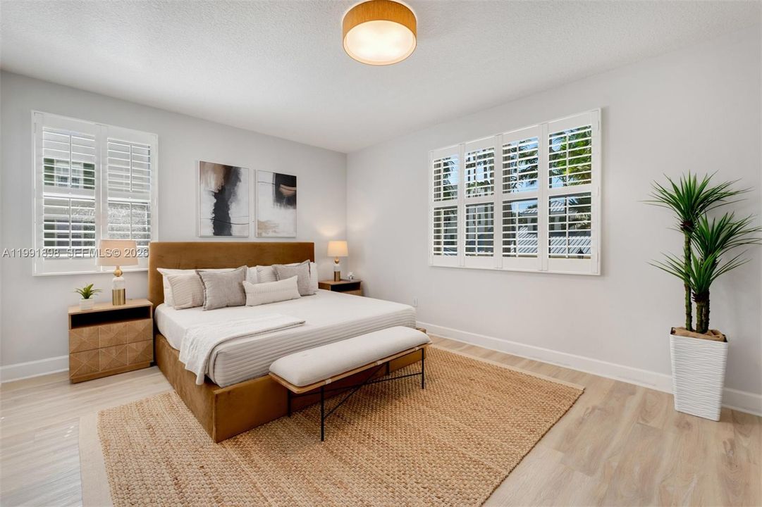 For Sale: $950,000 (4 beds, 2 baths, 1864 Square Feet)