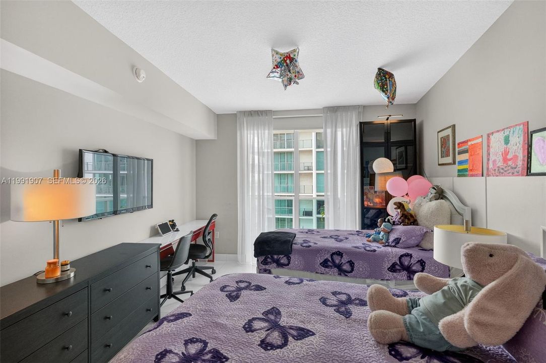 Active With Contract: $849,000 (3 beds, 2 baths, 1458 Square Feet)