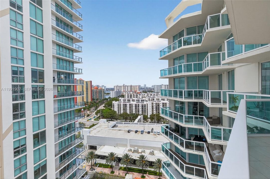 Active With Contract: $849,000 (3 beds, 2 baths, 1458 Square Feet)