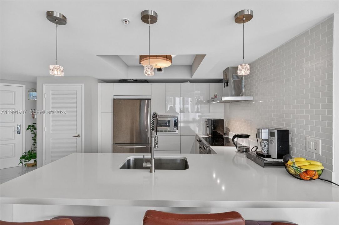 Active With Contract: $849,000 (3 beds, 2 baths, 1458 Square Feet)