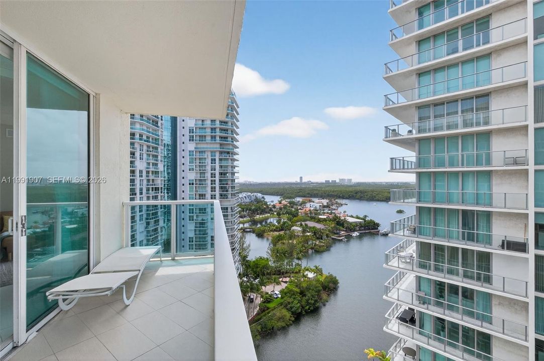 Active With Contract: $849,000 (3 beds, 2 baths, 1458 Square Feet)