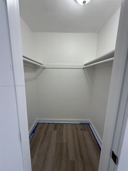 Active With Contract: $2,200 (2 beds, 2 baths, 850 Square Feet)