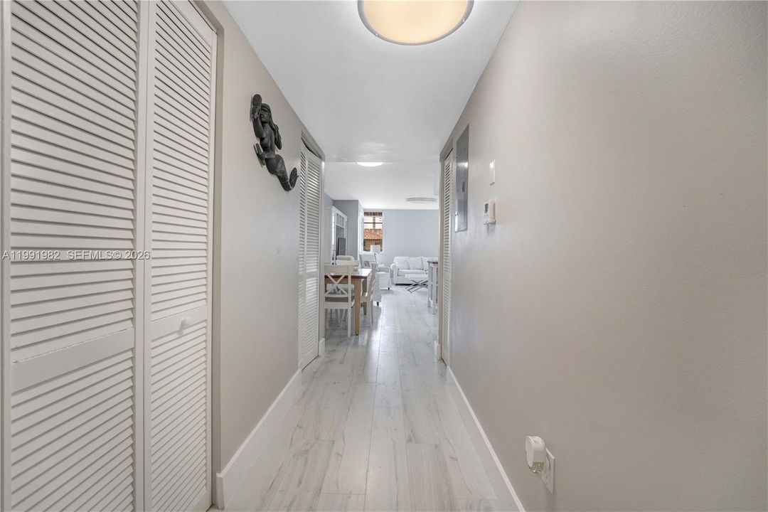 En Venta: $650,000 (2 camas, 2 baños, 1038 Pies cuadrados)