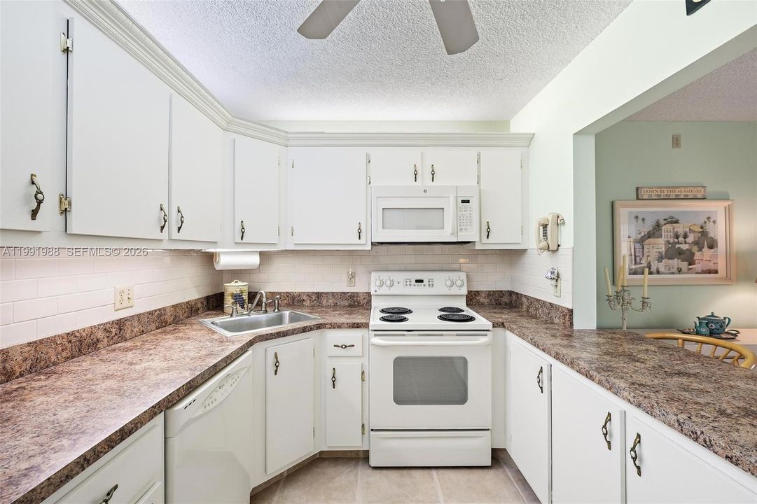 En Venta: $149,900 (2 camas, 1 baños, 935 Pies cuadrados)