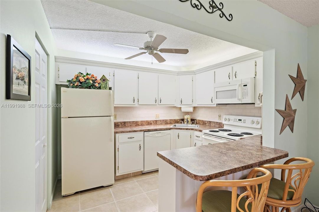 En Venta: $149,900 (2 camas, 1 baños, 935 Pies cuadrados)