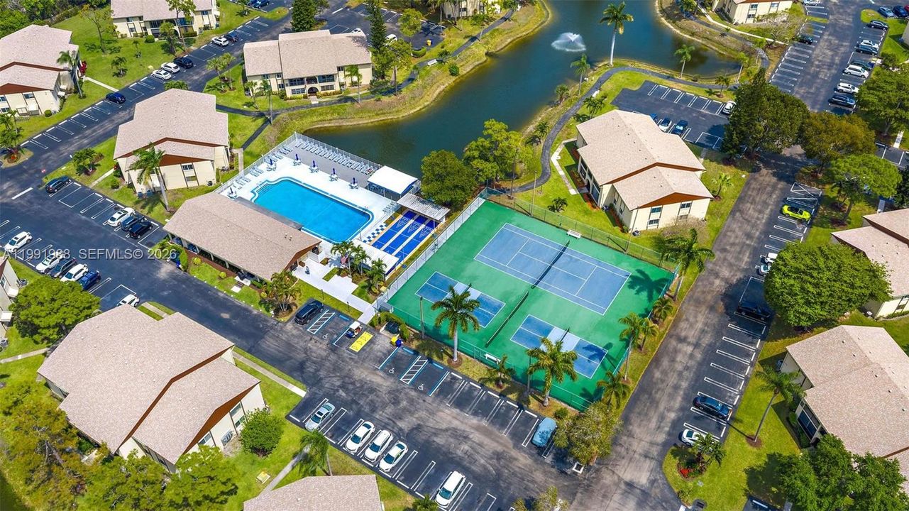 Pickleball / Tennis Courts