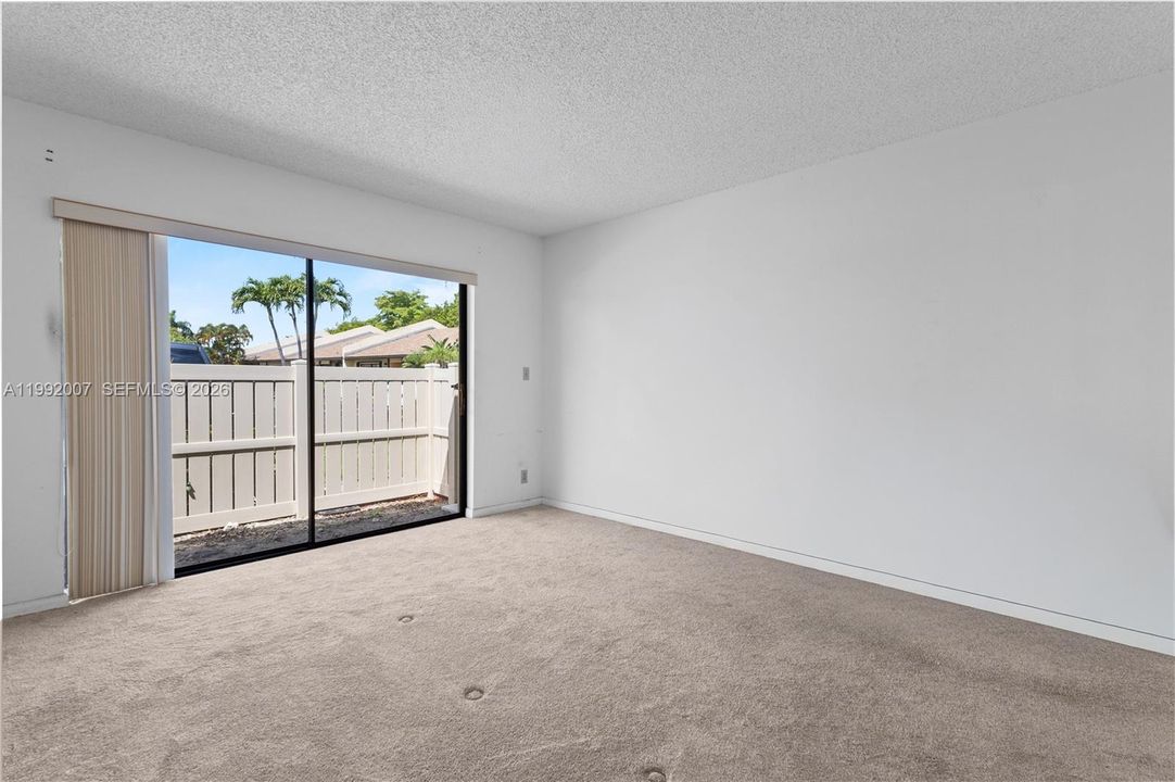 Activo con contrato: $319,000 (2 camas, 2 baños, 1038 Pies cuadrados)