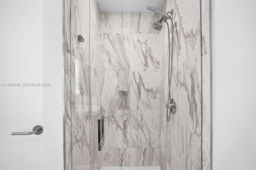 На продажу: $1,850,000 (4 спален, 4 ванн, 2188 Квадратных фут)