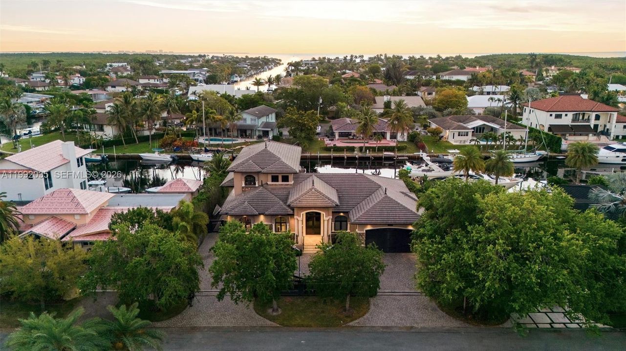 En Venta: $6,900,000 (4 camas, 4 baños, 3668 Pies cuadrados)