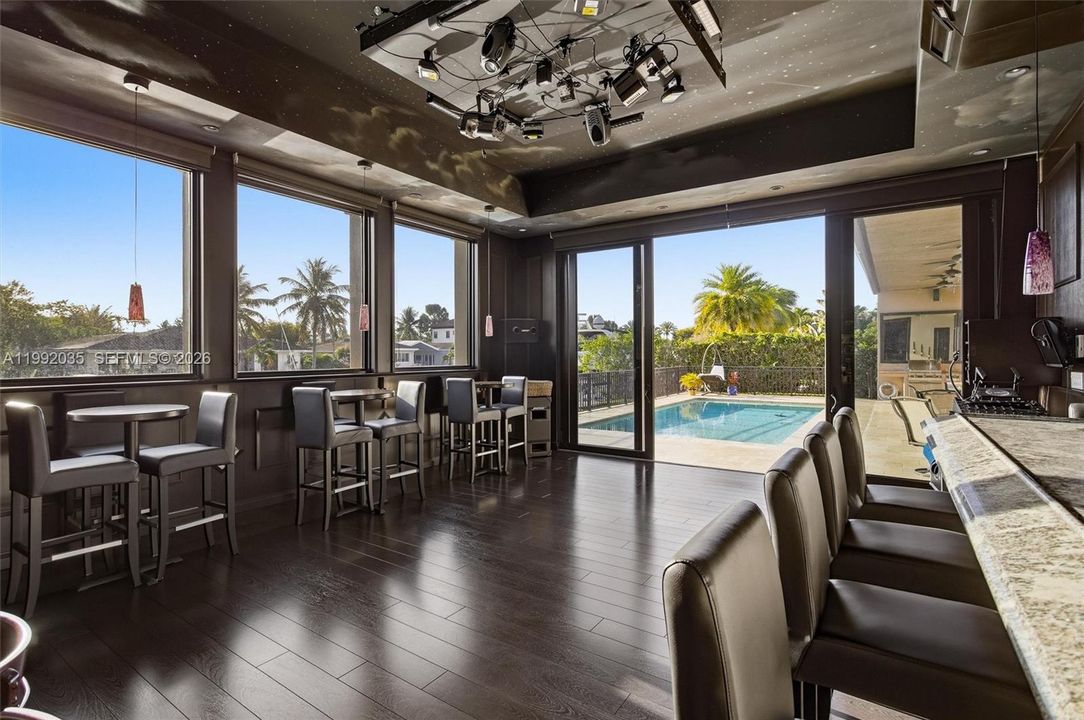 En Venta: $6,900,000 (4 camas, 4 baños, 3668 Pies cuadrados)