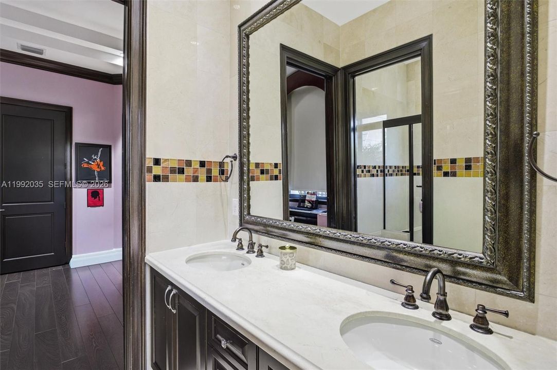 En Venta: $6,900,000 (4 camas, 4 baños, 3668 Pies cuadrados)