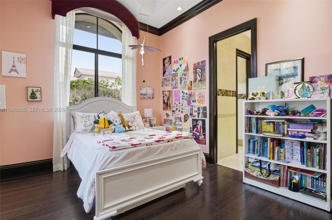 En Venta: $6,900,000 (4 camas, 4 baños, 3668 Pies cuadrados)