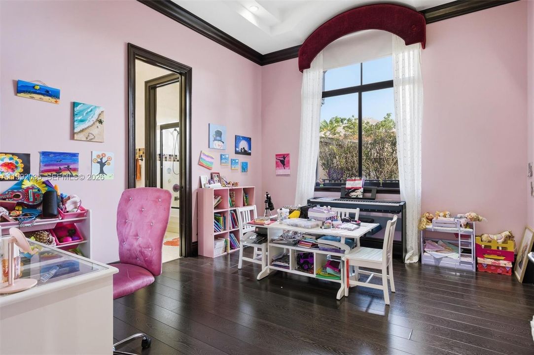 En Venta: $6,900,000 (4 camas, 4 baños, 3668 Pies cuadrados)
